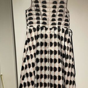 Elegant Black and White Patterned Dress